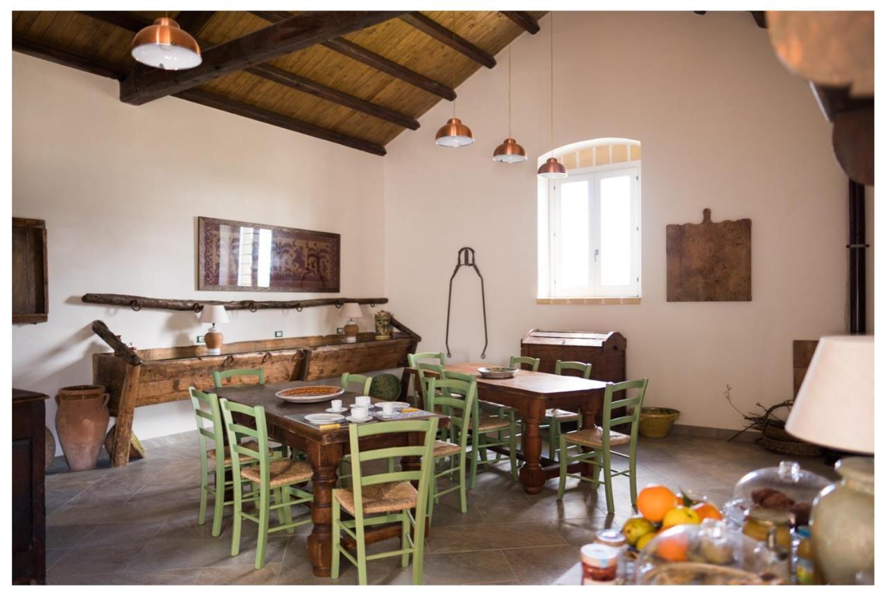 B&B Manca1Fiorino 布塞托·帕里佐罗 外观 照片